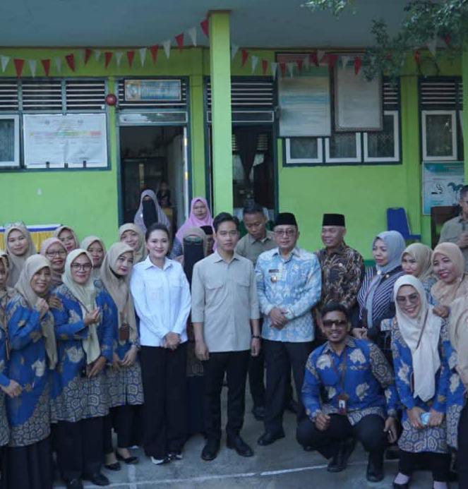 Wapres kunjungi SD Negeri 32 Kelurahan Kalumata kota Ternate